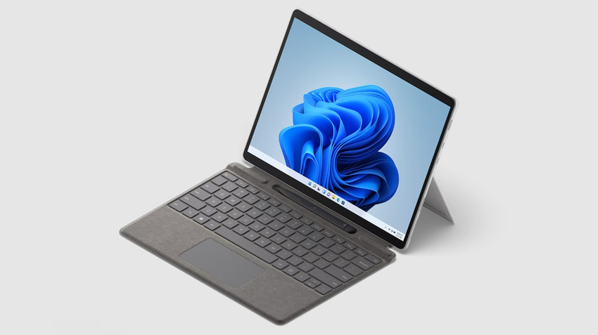 Prenosnik Microsoft Surface Pro 8 / i7 / RAM 16 GB / SSD Disk / 13,3″ 2880x1920